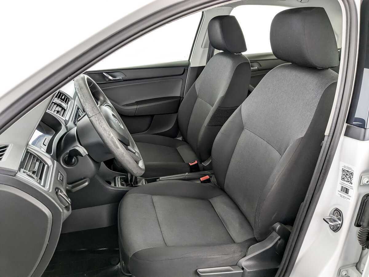 Skoda Rapid б/у, 2017, Механическая. Фото: #19