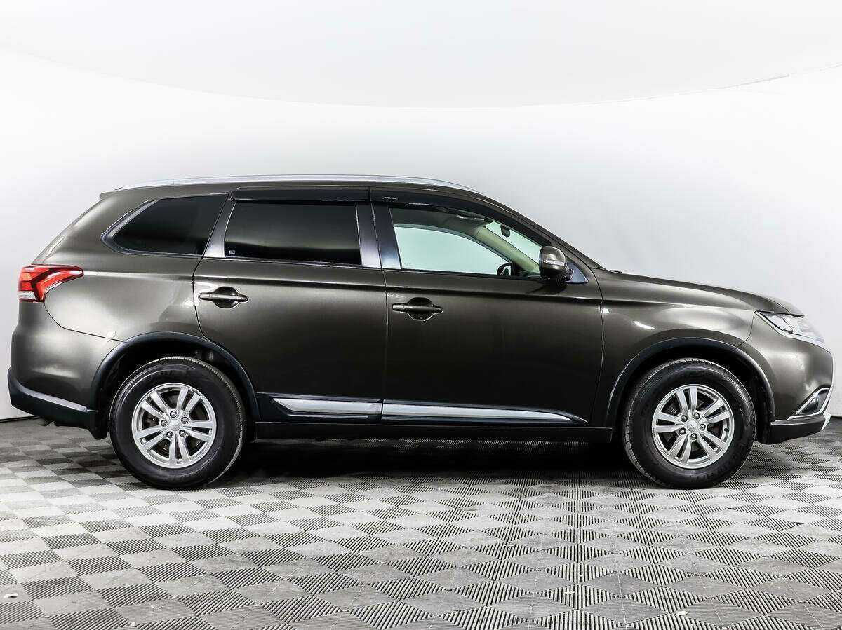 Mitsubishi Outlander б/у, 2018, Вариатор. Фото: #3