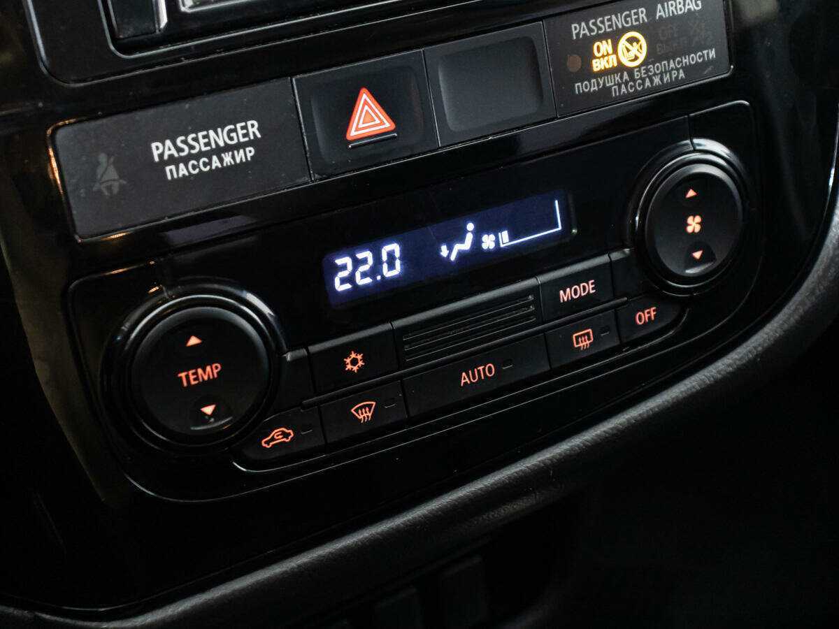 Mitsubishi Outlander б/у, 2017, Вариатор. Фото: #14