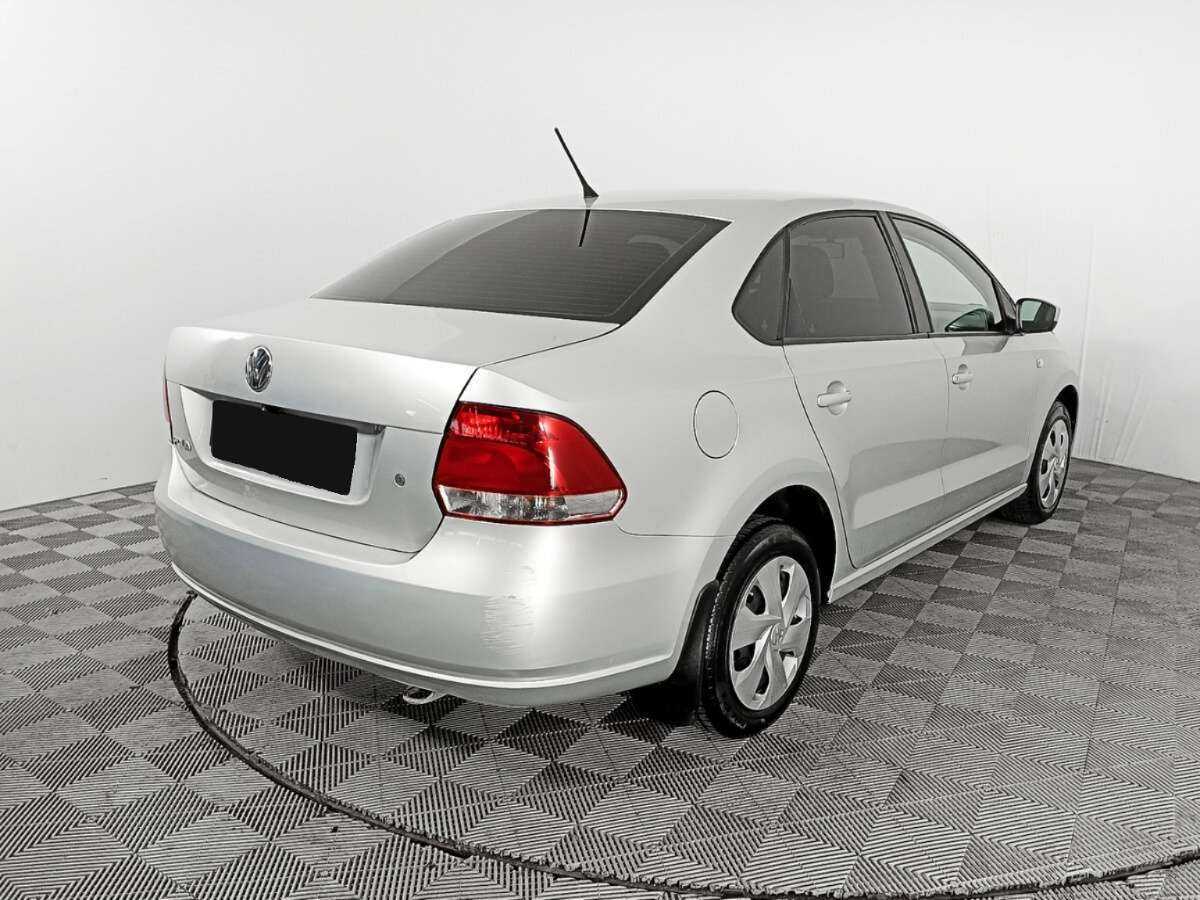 Volkswagen Polo б/у, 2013, Механическая. Фото: #4
