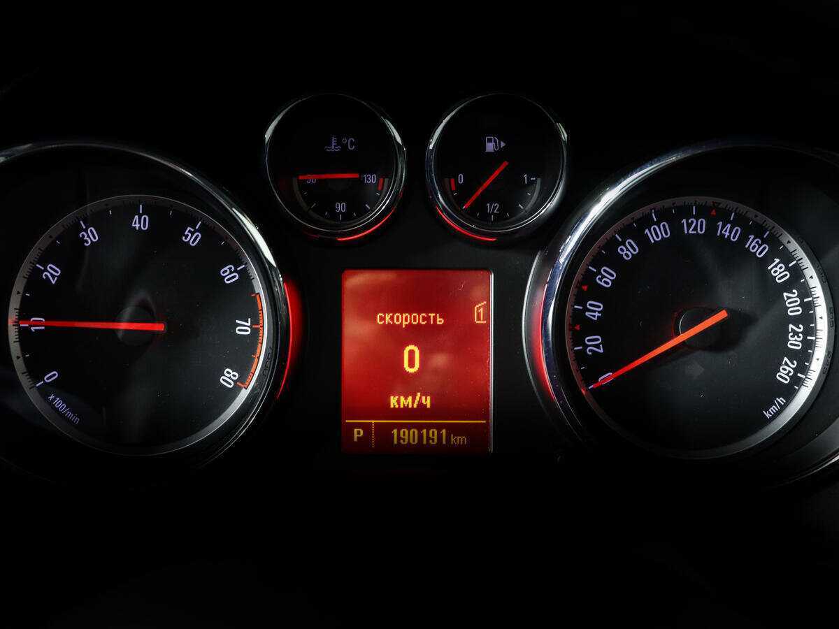 Opel Astra б/у, 2012, Автоматическая. Фото: #8