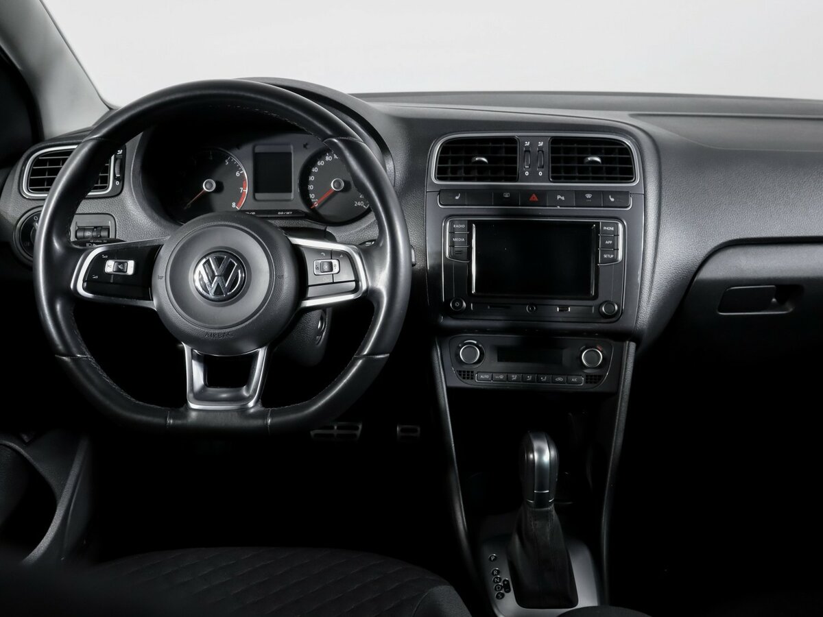 Volkswagen Polo б/у, 2018, Автоматическая. Фото: #9