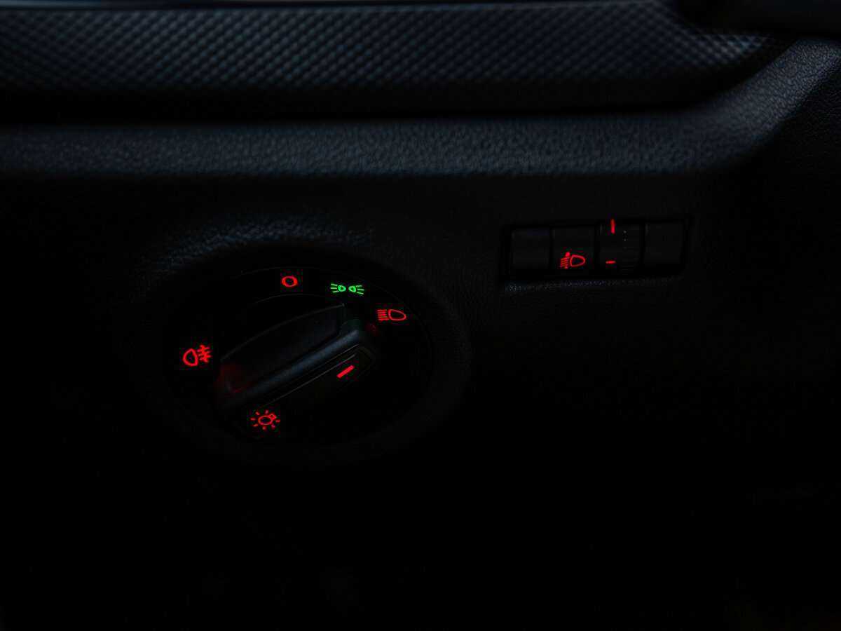 Volkswagen Polo б/у, 2020, Автоматическая. Фото: #15