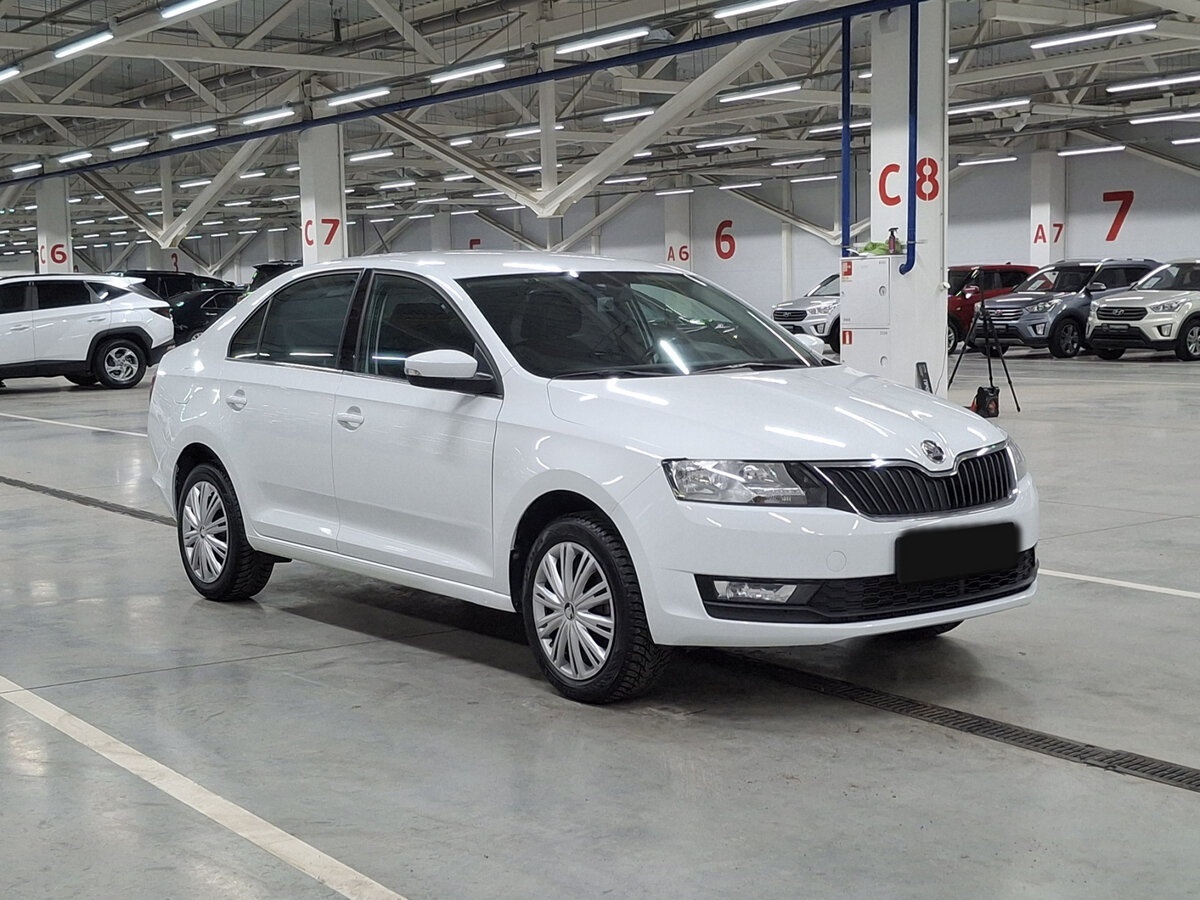 Skoda Rapid б/у, 2018, Механическая. Фото: #2