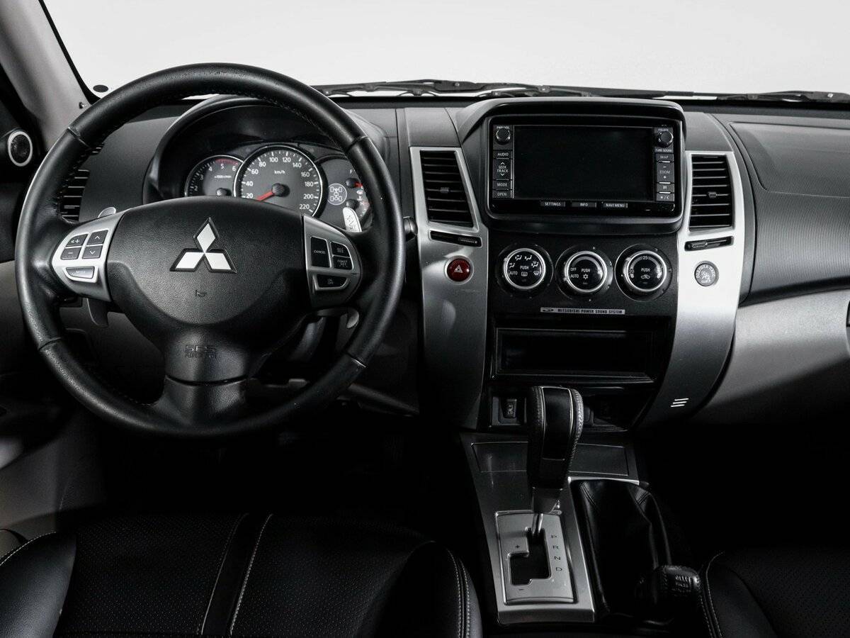 Mitsubishi Pajero Sport б/у, 2013, Автоматическая. Фото: #11