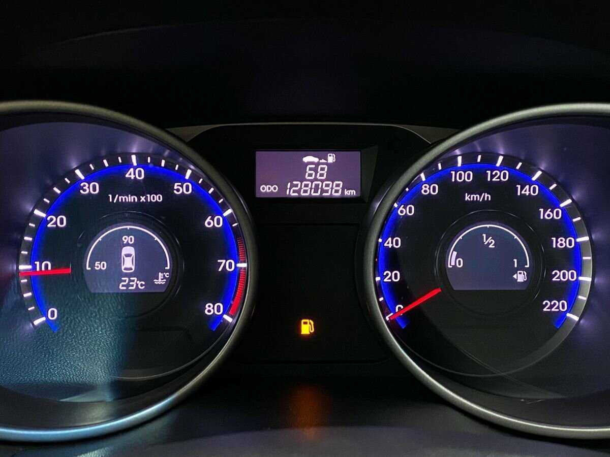 Hyundai ix35 б/у, 2014, Механическая. Фото: #12