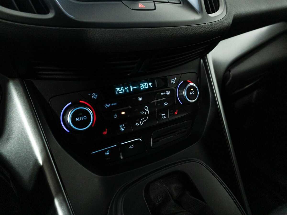 Ford Kuga б/у, 2017, Автоматическая. Фото: #15