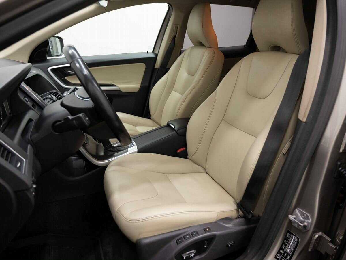 Volvo XC60 б/у, 2014, Автоматическая. Фото: #7