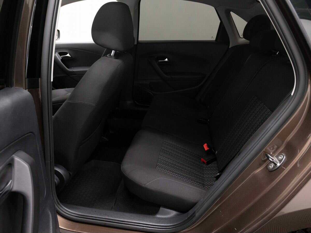 Volkswagen Polo б/у, 2016, Автоматическая. Фото: #9