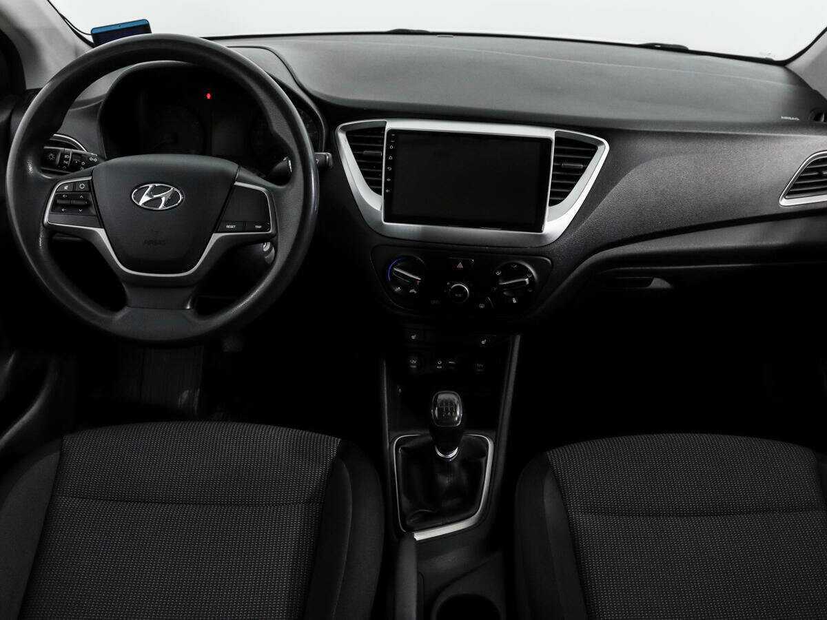 Hyundai Solaris б/у, 2018, Механическая. Фото: #10