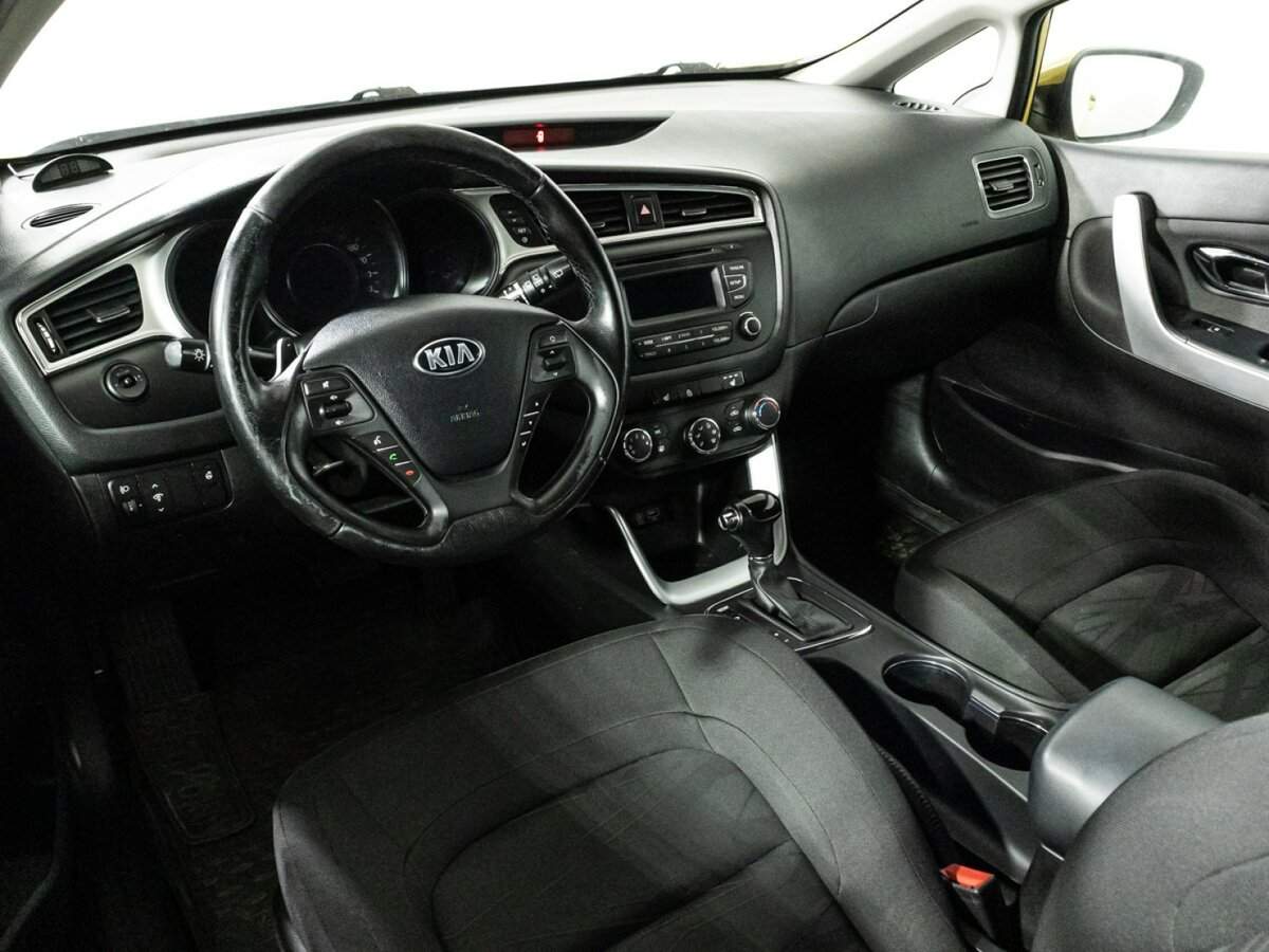 Kia Ceed б/у, 2016, Автоматическая. Фото: #10