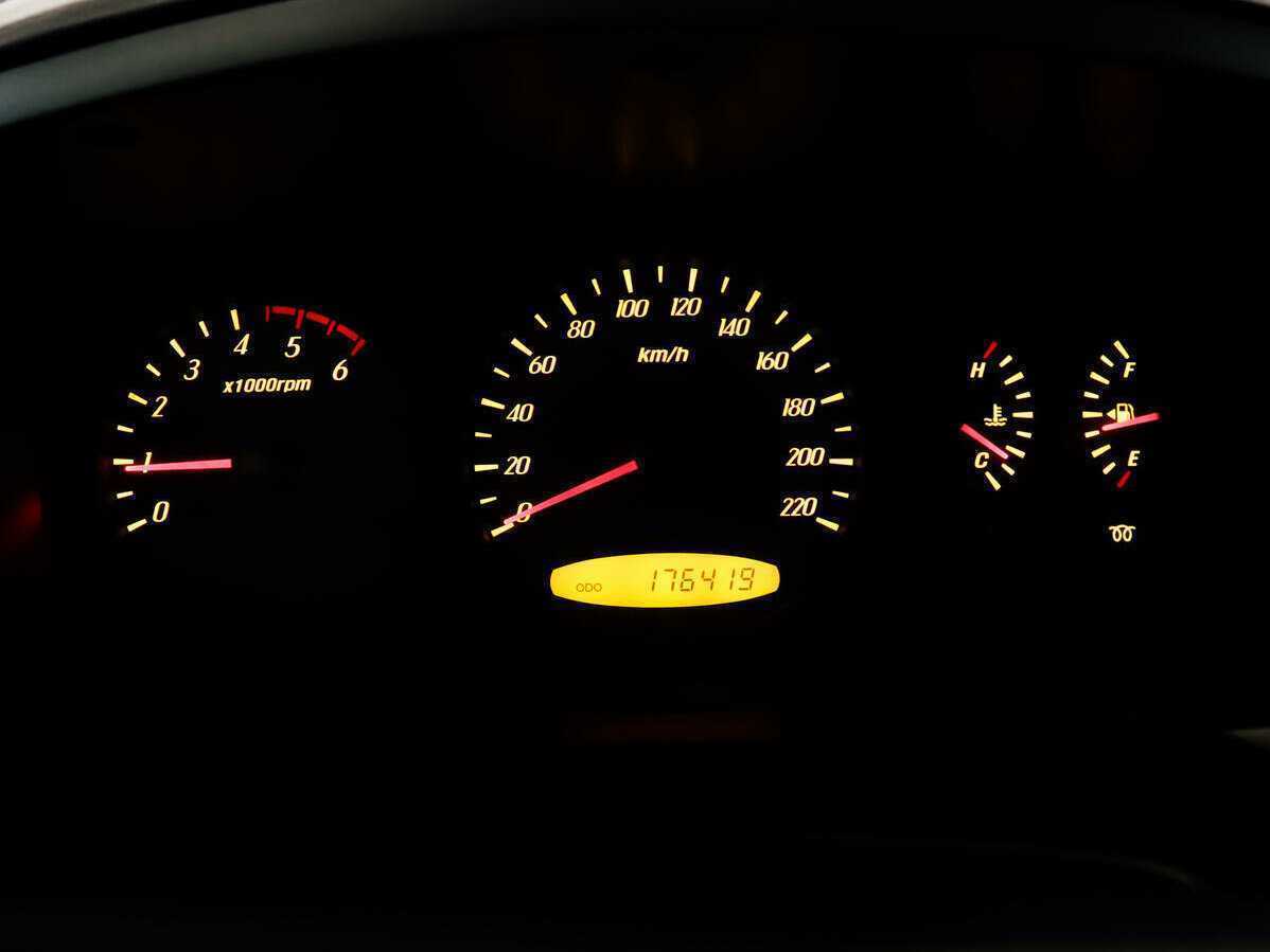 SsangYong Kyron б/у, 2013, Механическая. Фото: #7