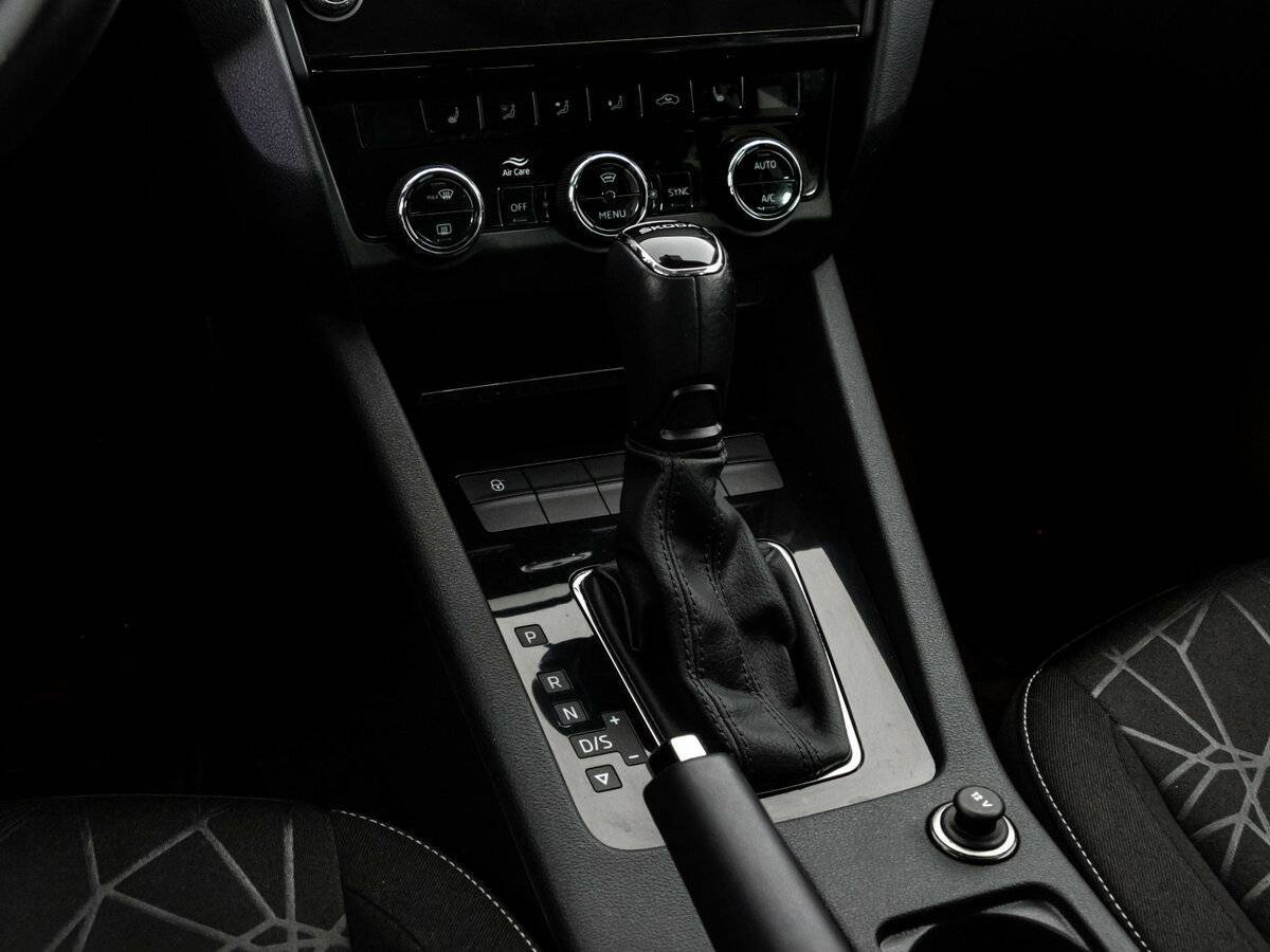 Skoda Octavia б/у, 2020, Автоматическая. Фото: #10