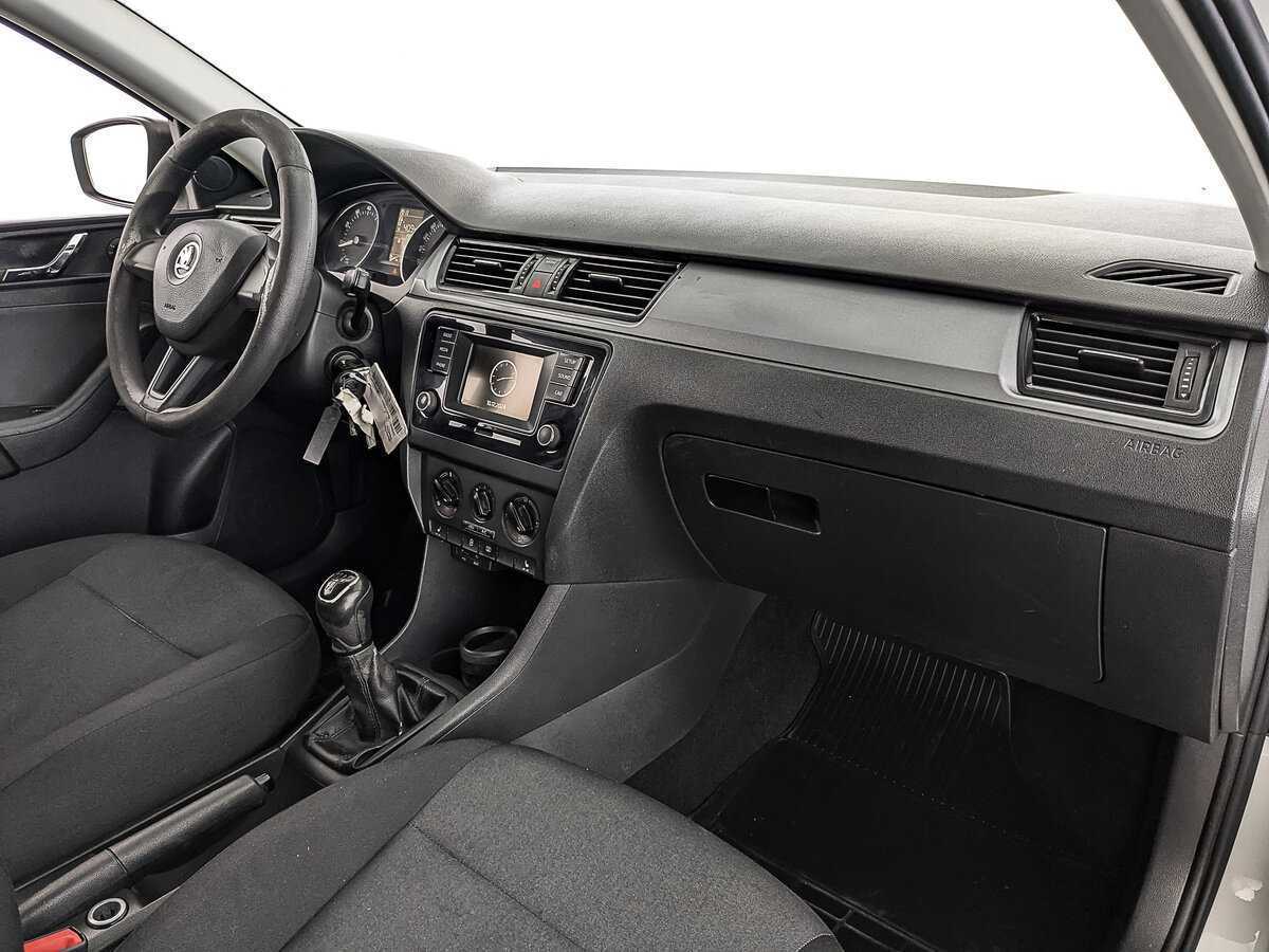 Skoda Rapid б/у, 2017, Механическая. Фото: #12