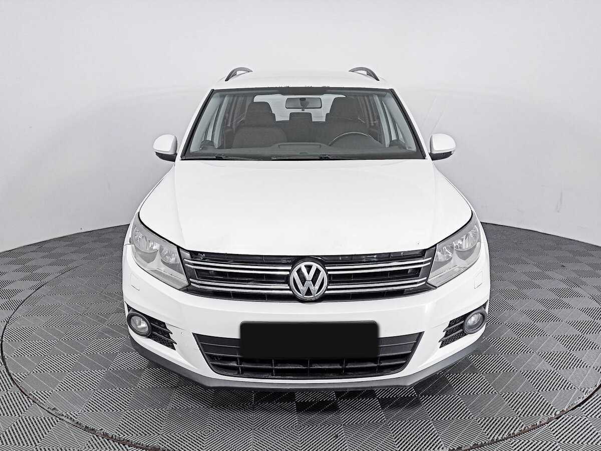 Volkswagen Tiguan б/у, 2013, Механическая. Фото: #1
