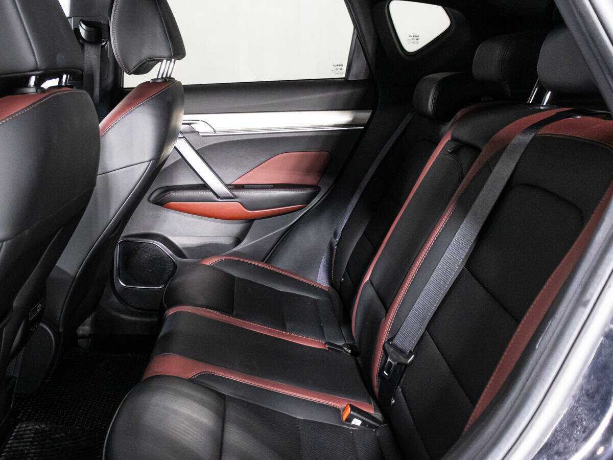 Geely Coolray б/у, 2021, Роботизированная. Фото: #8