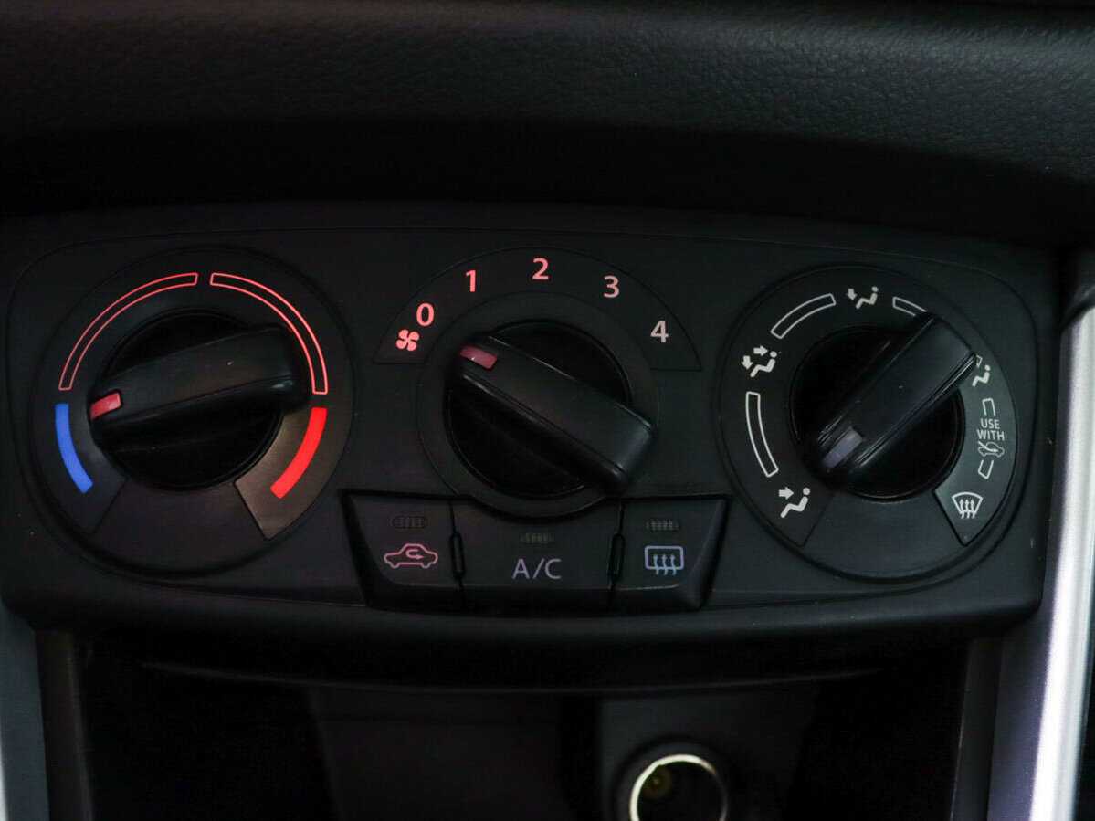 Suzuki SX4 б/у, 2014, Механическая. Фото: #14