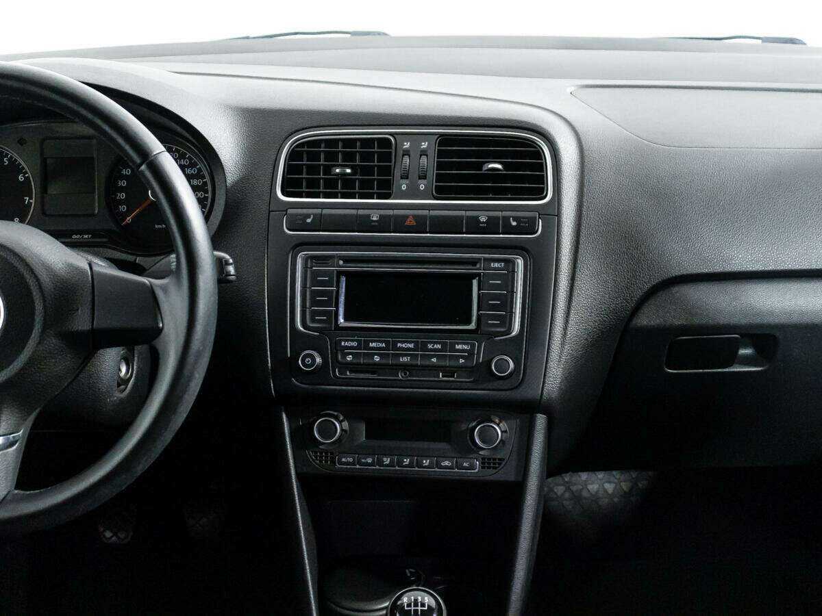 Volkswagen Polo б/у, 2014, Механическая. Фото: #13