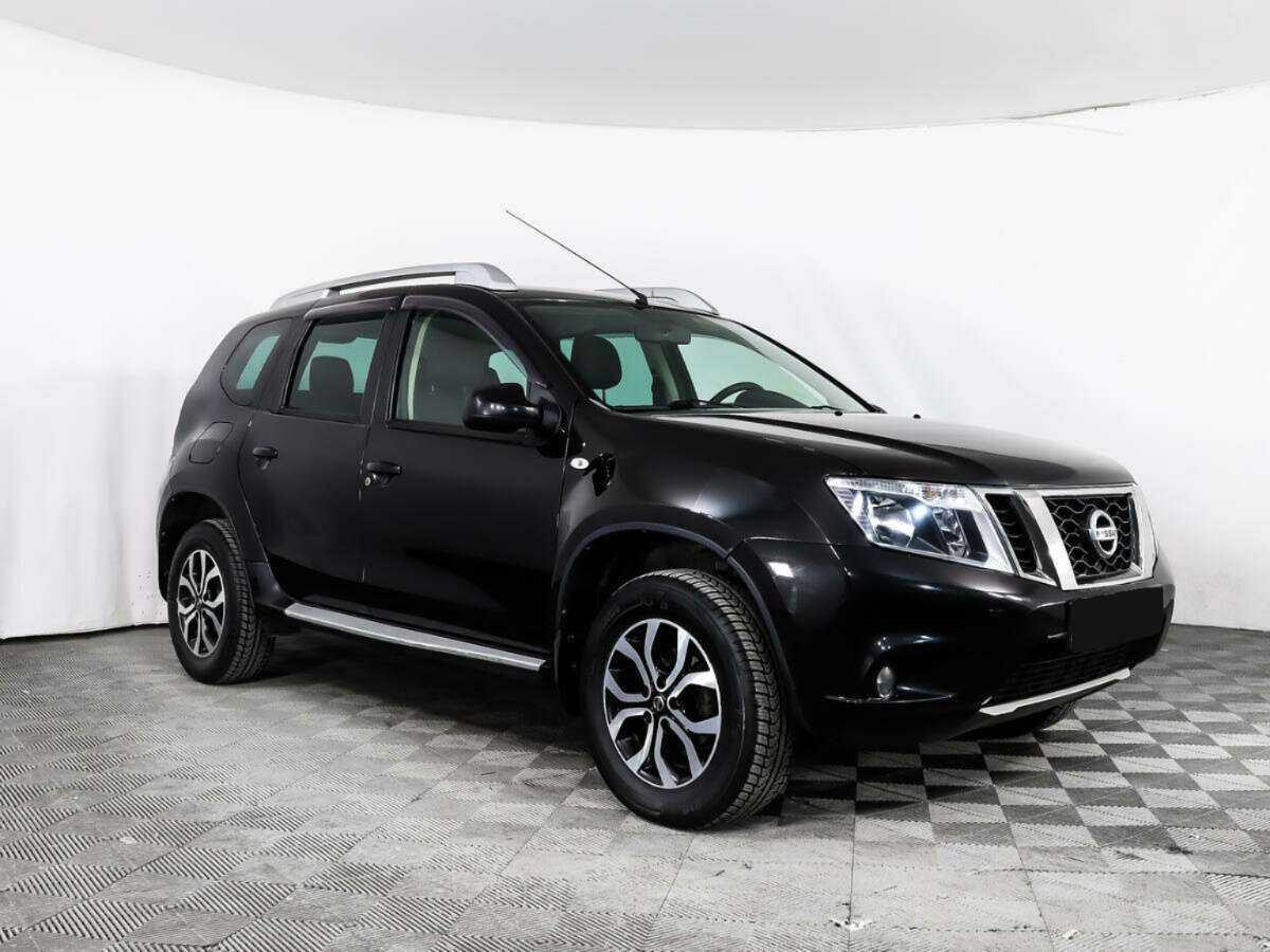 Nissan Terrano б/у, 2015, Механическая. Фото: #2