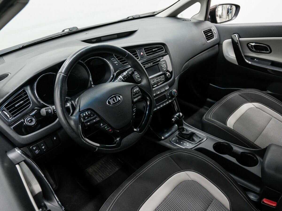 Kia Ceed б/у, 2014, Автоматическая. Фото: #13