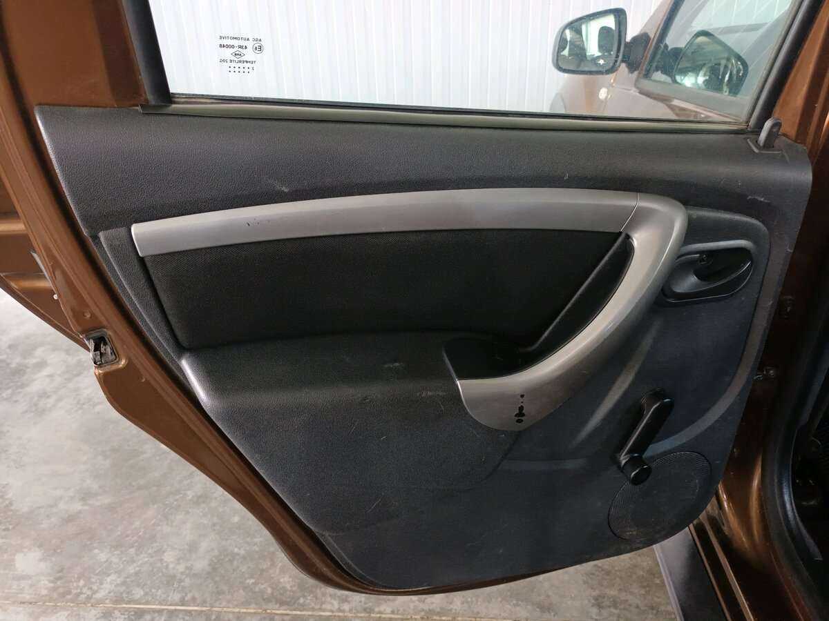 Renault Duster б/у, 2012, Механическая. Фото: #16