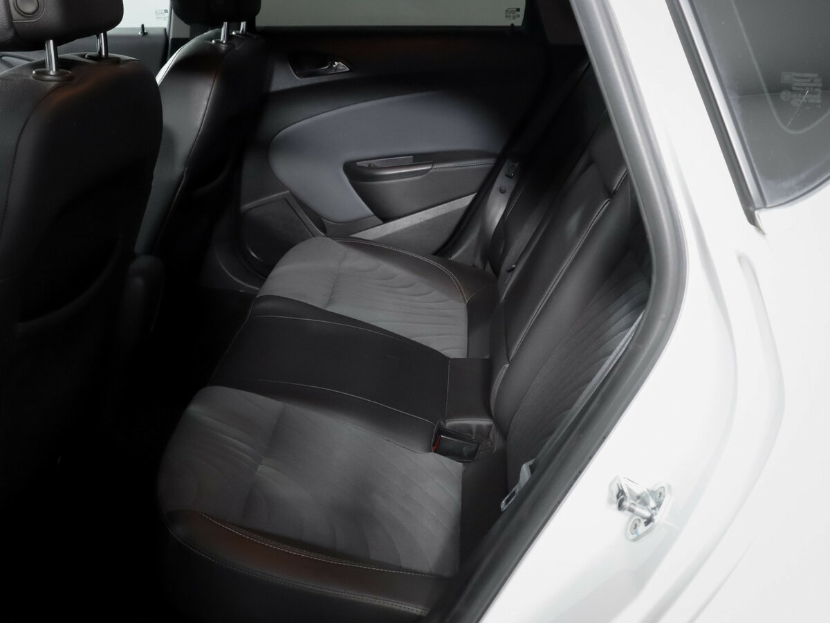 Opel Astra б/у, 2014, Автоматическая. Фото: #7