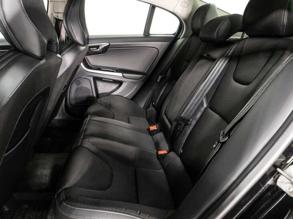 Volvo S60 б/у, 2017, Автоматическая. Фото: #9