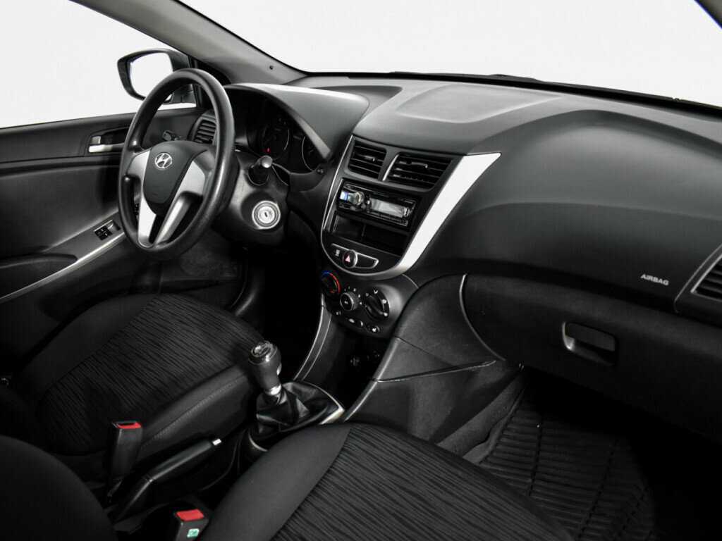 Hyundai Solaris б/у, 2014, Механическая. Фото: #10