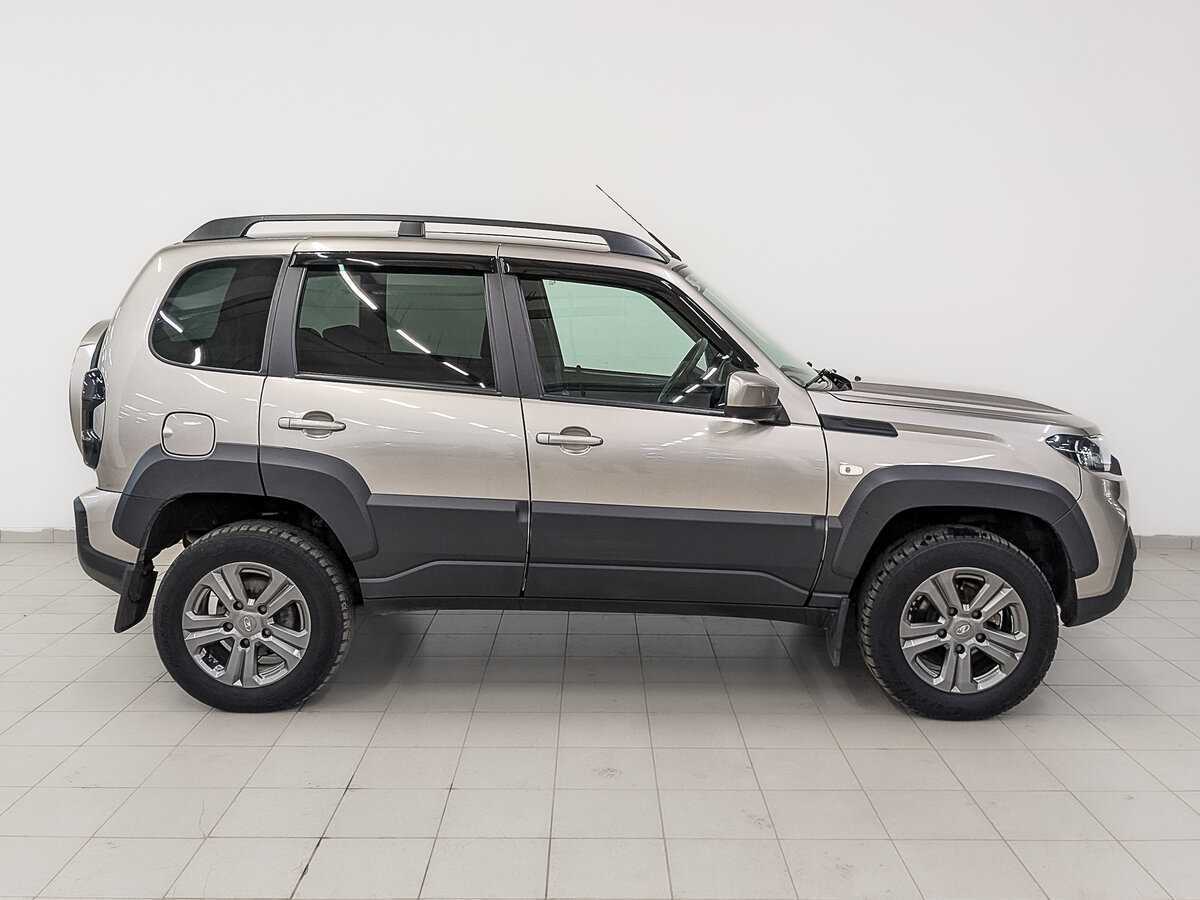 Lada (ВАЗ) Niva б/у, 2021, Механическая. Фото: #3