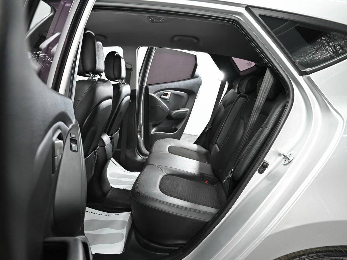 Hyundai ix35 б/у, 2012, Автоматическая. Фото: #13