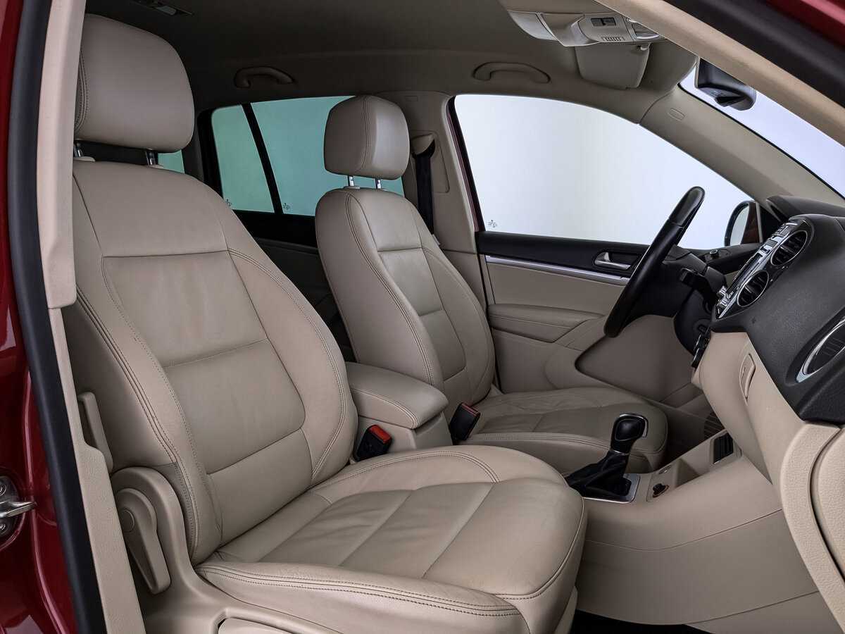 Volkswagen Tiguan б/у, 2014, Автоматическая. Фото: #19