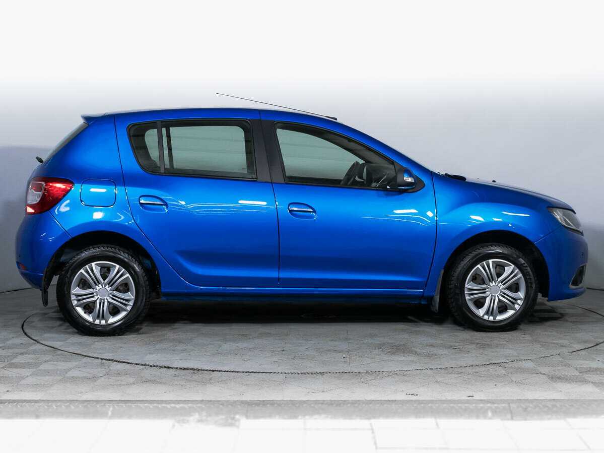 Renault Sandero б/у, 2016, Механическая. Фото: #3