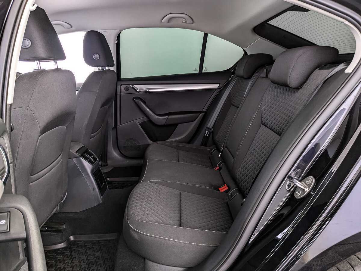 Skoda Octavia б/у, 2016, Механическая. Фото: #9