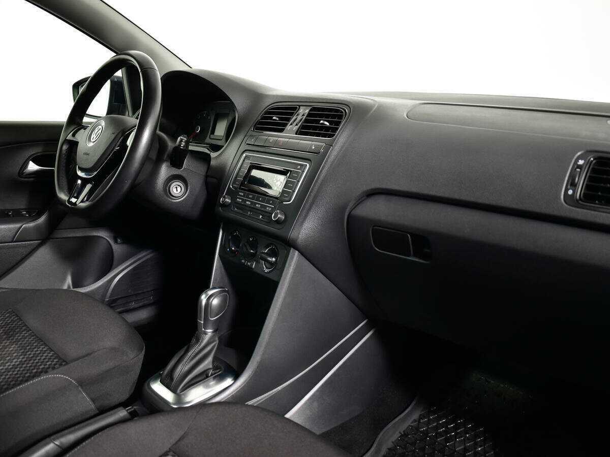 Volkswagen Polo б/у, 2016, Автоматическая. Фото: #7