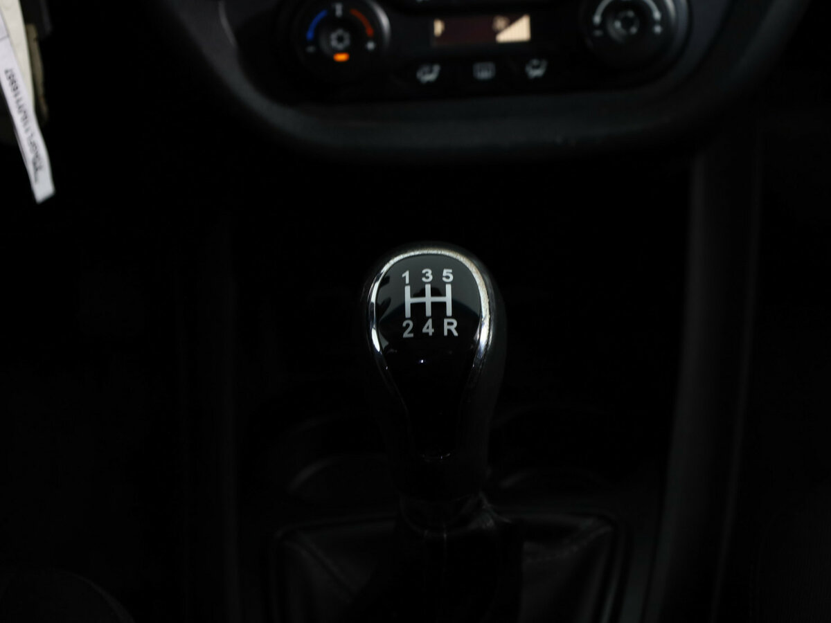 Lada (ВАЗ) Vesta б/у, 2017, Механическая. Фото: #17