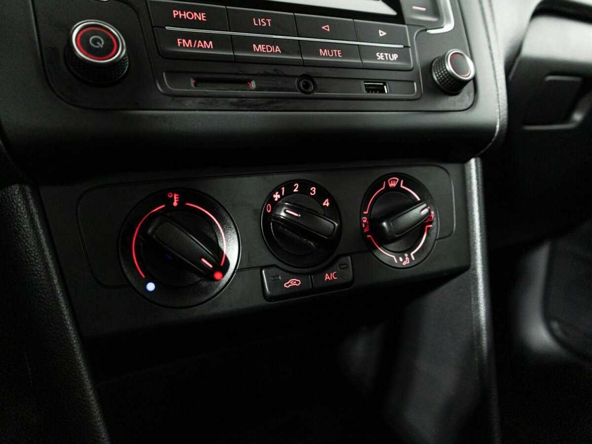 Volkswagen Polo б/у, 2017, Автоматическая. Фото: #14