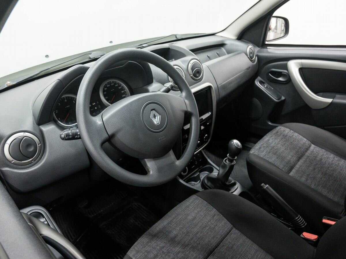 Renault Duster б/у, 2014, Механическая. Фото: #12