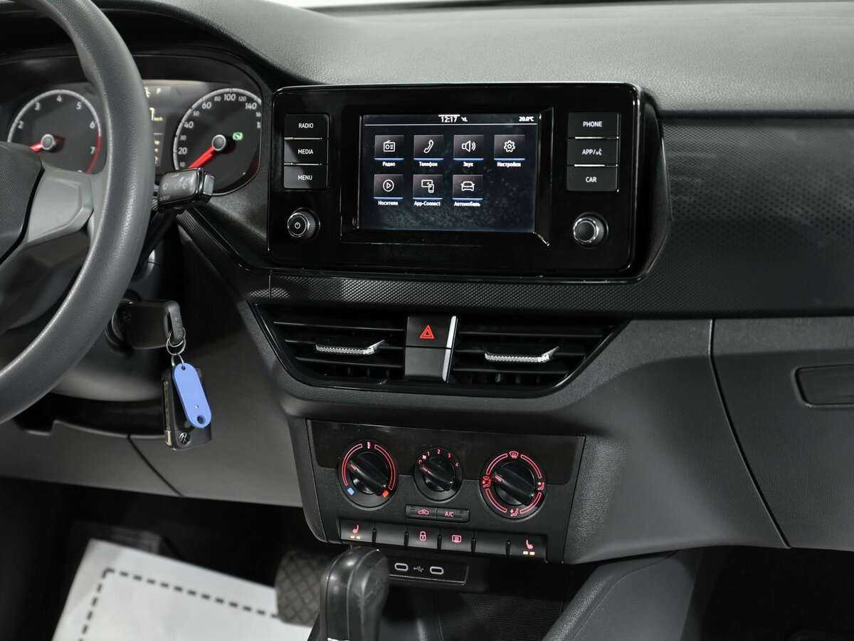 Volkswagen Polo б/у, 2020, Автоматическая. Фото: #8