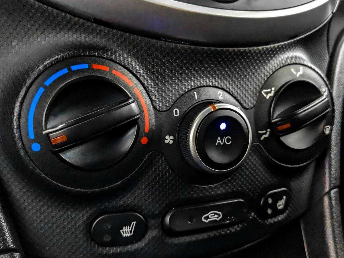 Hyundai Solaris б/у, 2015, Автоматическая. Фото: #20