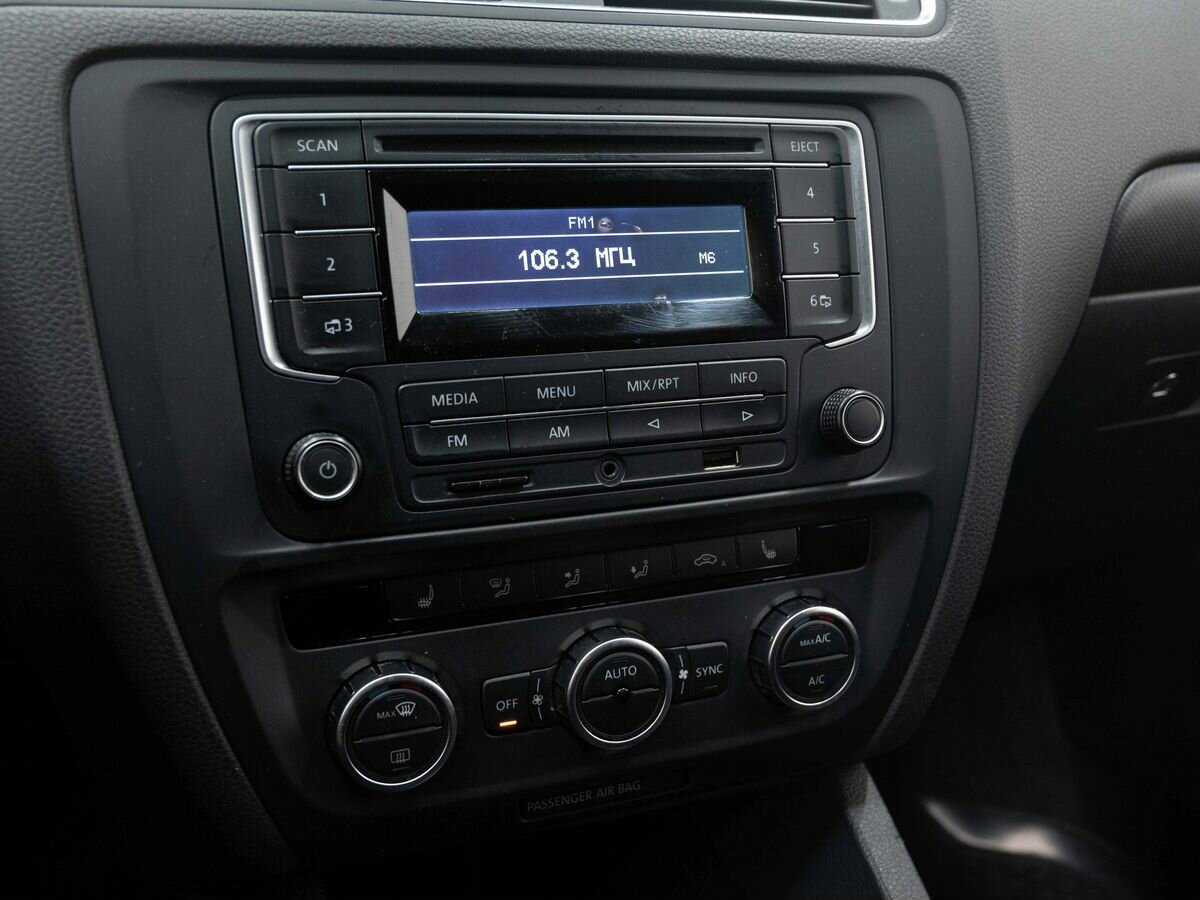 Volkswagen Jetta б/у, 2014, Механическая. Фото: #15