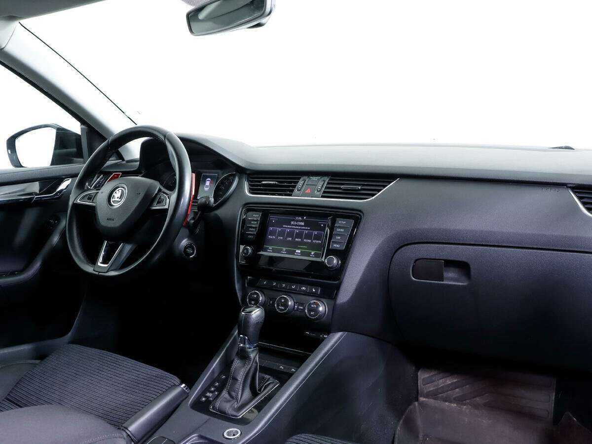 Skoda Octavia б/у, 2016, Роботизированная. Фото: #6