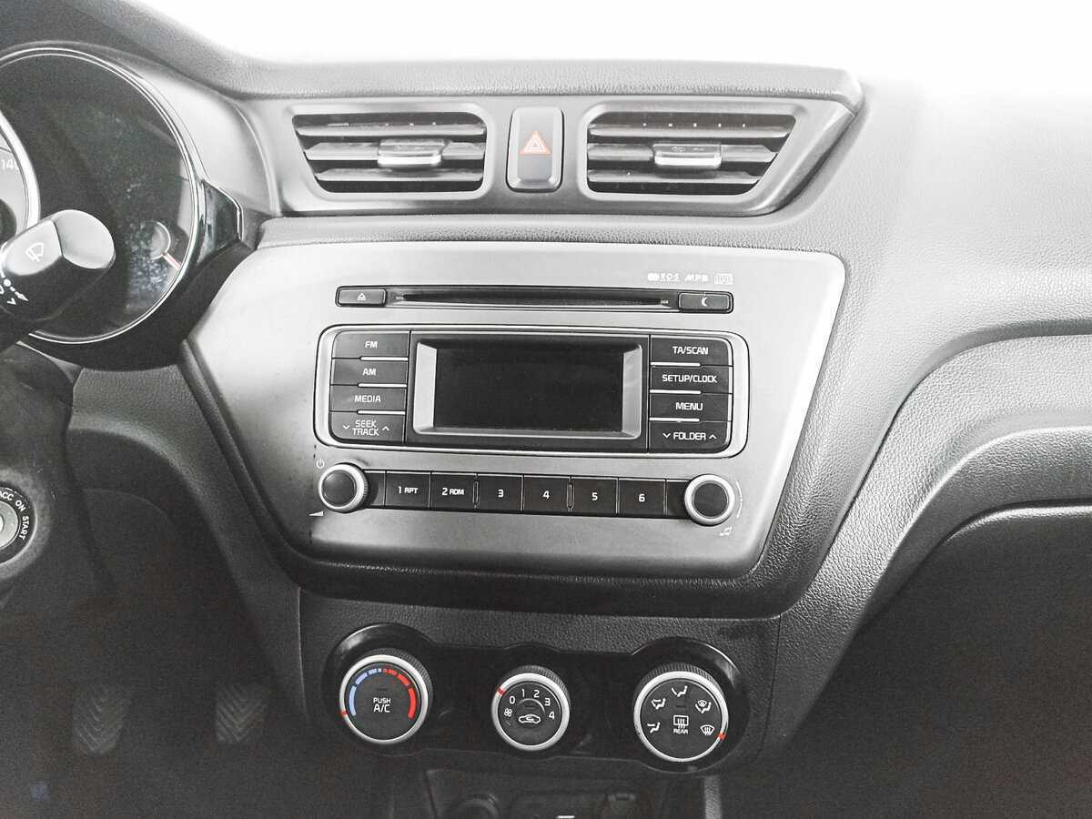 Kia Rio б/у, 2017, Механическая. Фото: #12