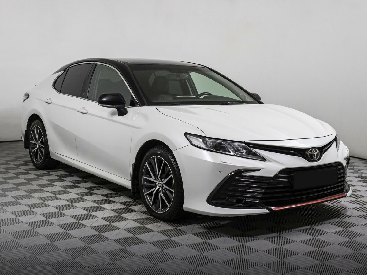Toyota Camry б/у, 2021, Автоматическая. Фото: #2