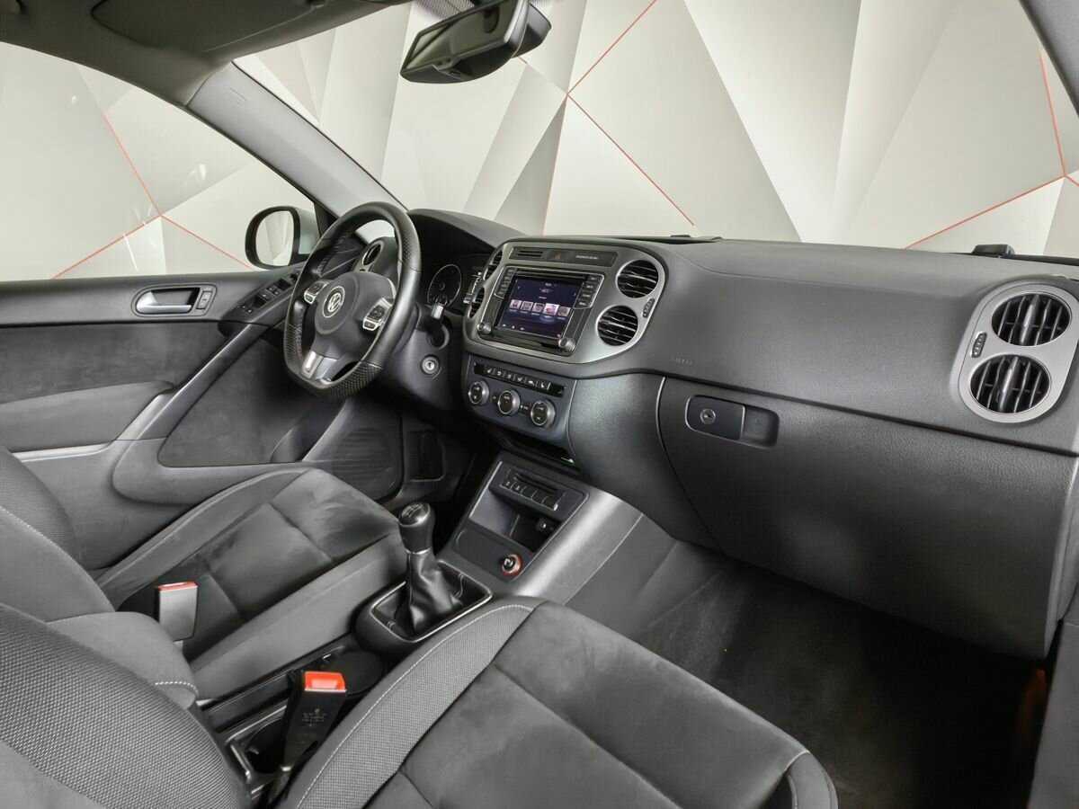 Volkswagen Tiguan б/у, 2016, Механическая. Фото: #7