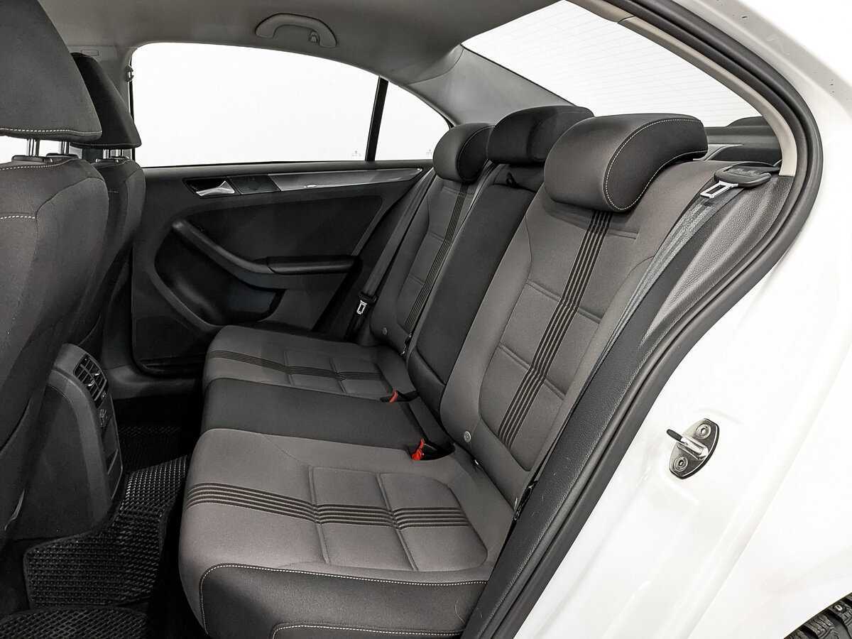 Volkswagen Jetta б/у, 2016, Автоматическая. Фото: #17