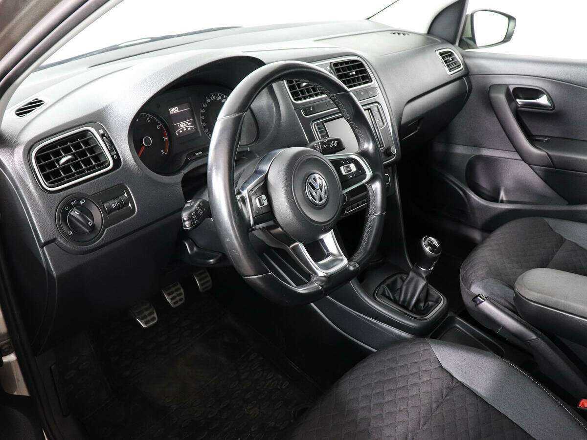 Volkswagen Polo б/у, 2018, Механическая. Фото: #7
