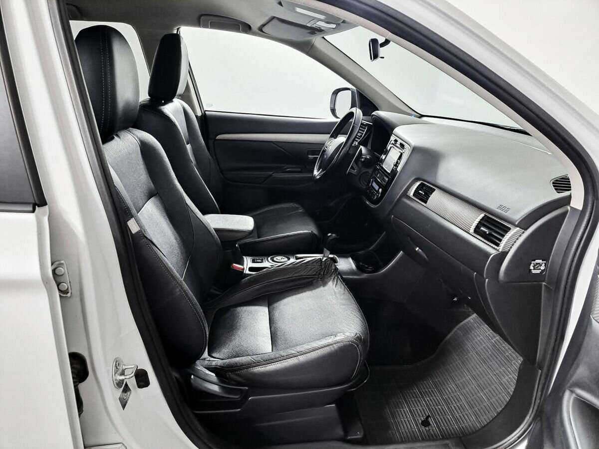 Mitsubishi Outlander б/у, 2014, Вариатор. Фото: #6