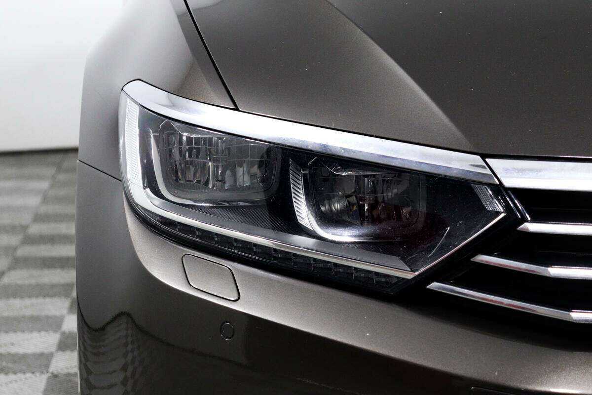 Volkswagen Passat б/у, 2016, Роботизированная. Фото: #14