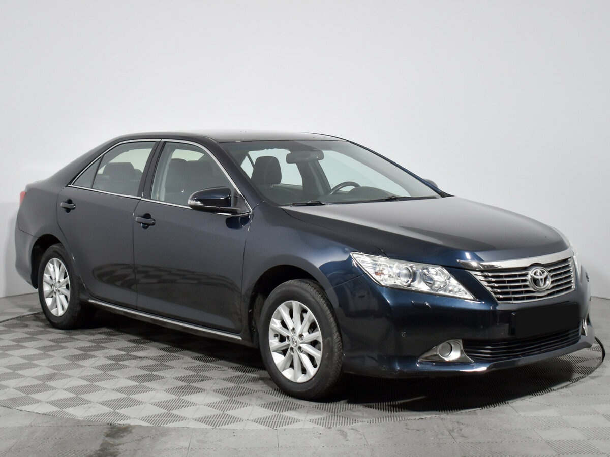 Toyota Camry б/у, 2012, Автоматическая. Фото: #2