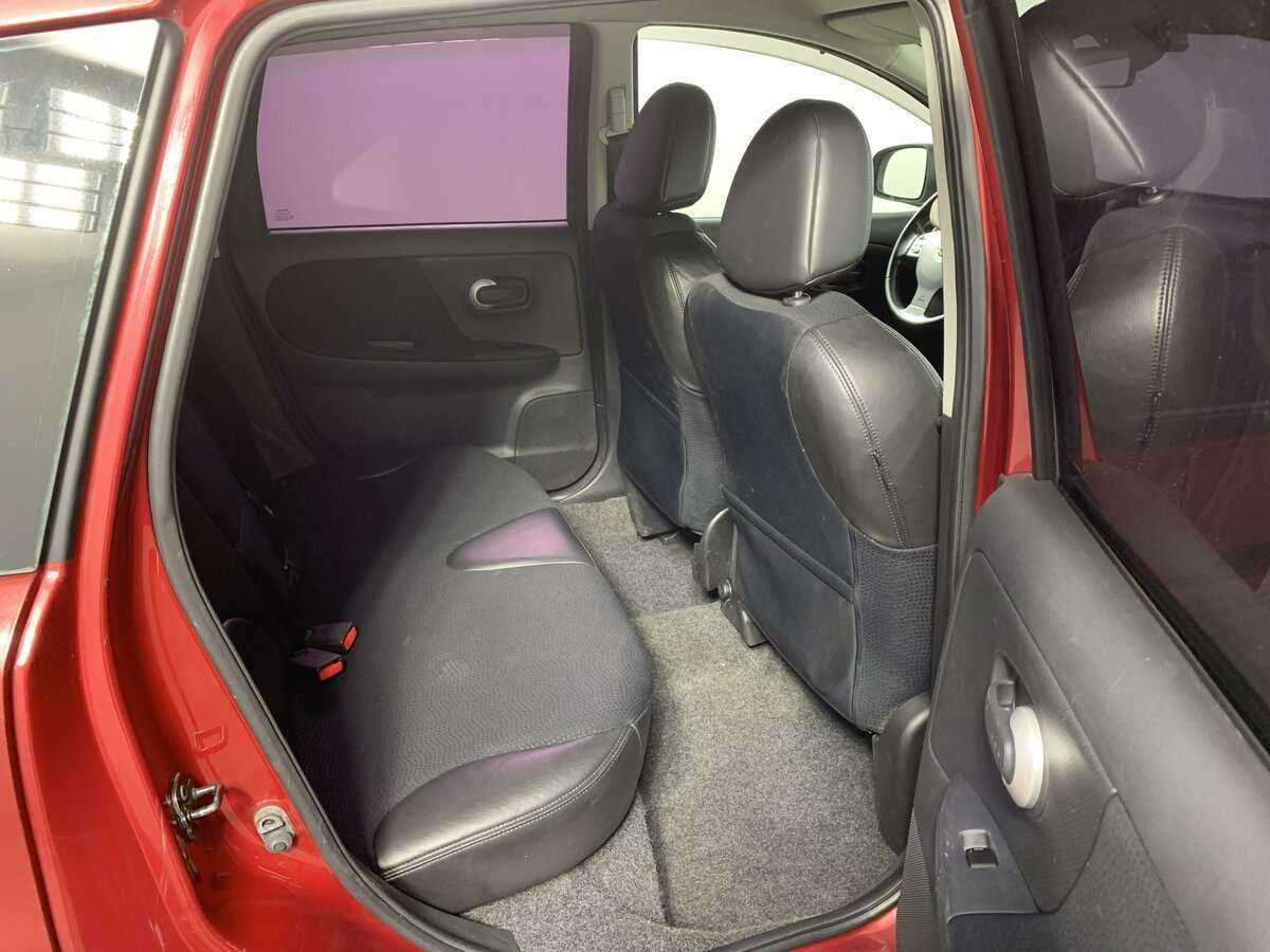 Nissan Note б/у, 2012, Автоматическая. Фото: #12